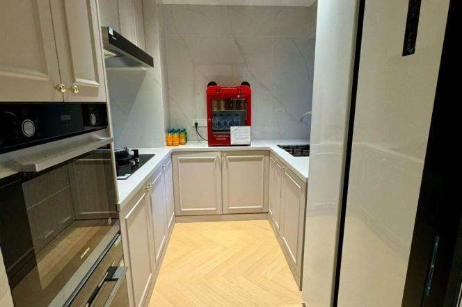 2BR/130sqm/Free clubhouse/Good lighting&interior/