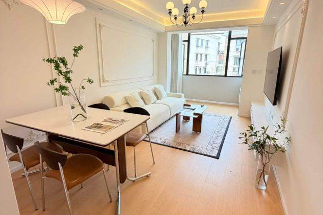 jiaotong uni elevator 2BR/big living room@L10/11