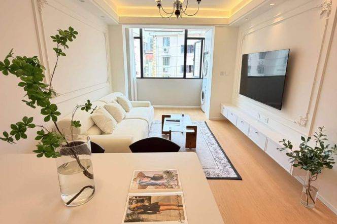 jiaotong uni elevator 2BR/big living room@L10/11
