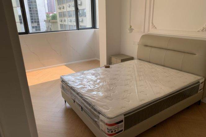 3br zhongshan park station