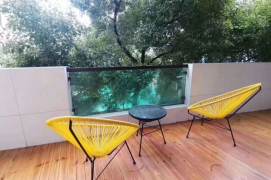 Huaihai Middle Road Historic Wutong Area Modern Bright 3BR 2BA Apartment