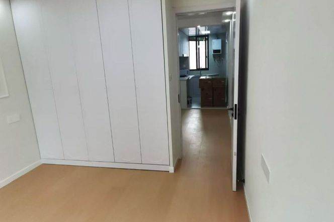 Brand-new/spacious 1br 1lr/bright room/Nice deco&location,Wuning rd@L13/14