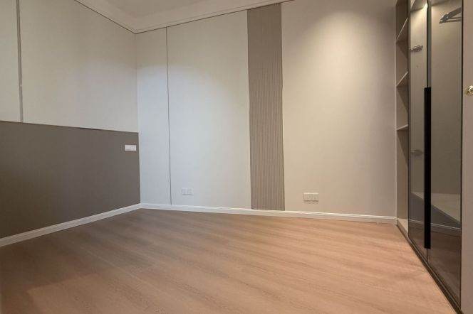 Nice yard 1Br/1Lr/1Bt apt nr Xujiahui,M1/9/10/11