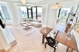 2 Spacious Brs, 2 Baths, Floor heating/Central ac/Oven, 150 sqm @ Yili metro L10