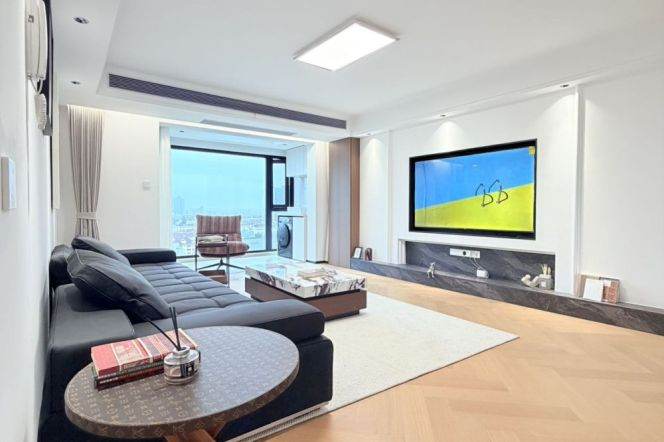  Tianshan Business District High-Floor Smart 3BR Apartment with Green View