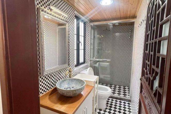 Valuable Shaanxi/Jianguo Rd 2BR+2BA with Wallheating/Oven 11K 