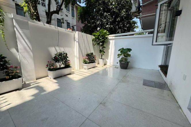 jiaotong uni 1BR/big yard@L10/11