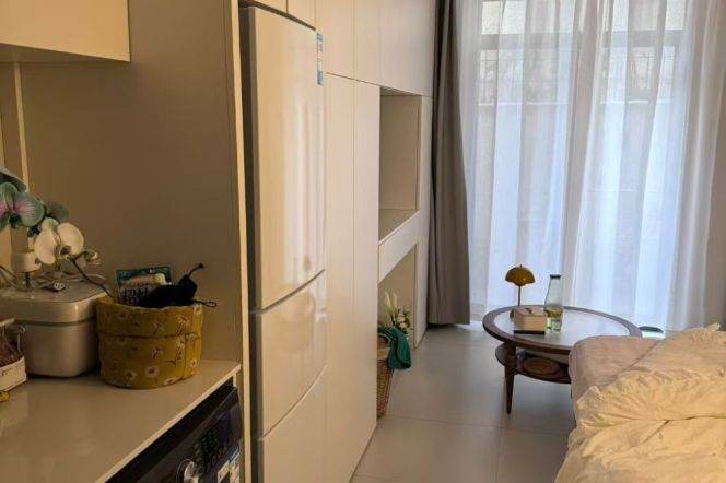 Nice&bright 1br /yard@dapuqiao sta 5.6k