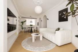 Modern 2Brs/2Lrs/1Bt apt nr  Xujiahui,M1/9/11