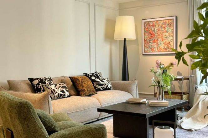4 Brs, 2 Baths, Floor heating/Central ac/Oven/Dish washer, 160 sqm @ Zhongtan metro L3&4