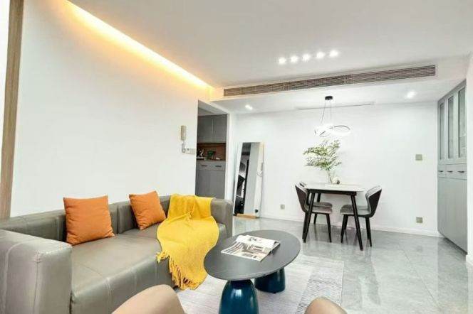 changping rd elevator 2BR/Big living room@L7/14