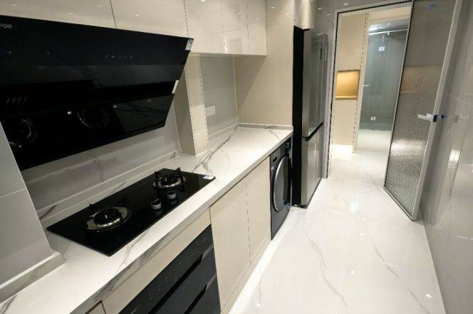 jiangsu rd elevator modern3BR/2Baths @L2/11