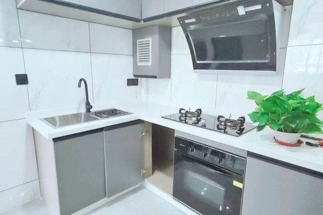 zhongshan park elevator 1BR/big living room@L2/3/4