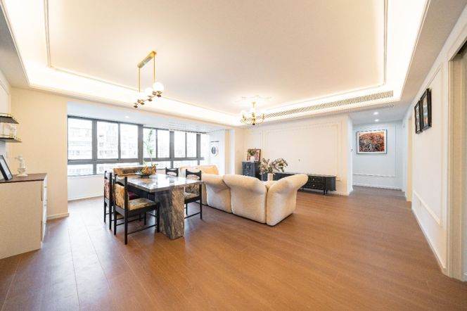 4 Brs, 2 Baths, Floor heating/Central ac/Oven/Dish washer, 180 sqm @ Madang metro L9&13