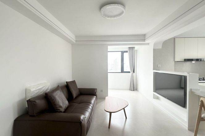 Bright Spacious 1Bed Great Kitchen Close to Metro@Jiashan Rd