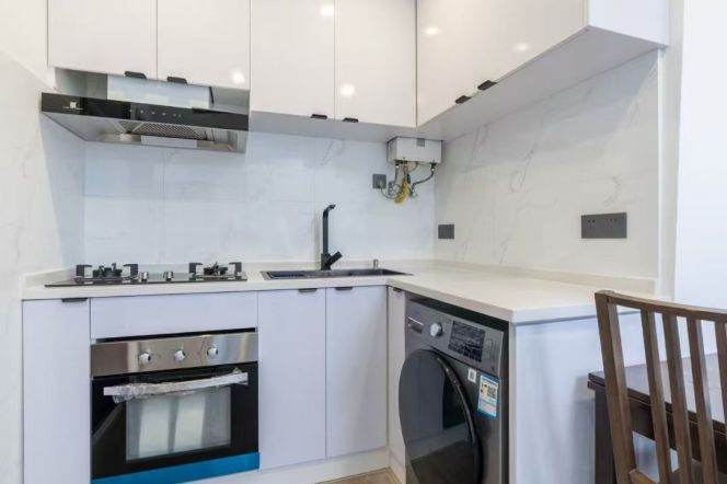 Cozy 1Br @ L10 SH library @ Hunan rd/Wukang rd