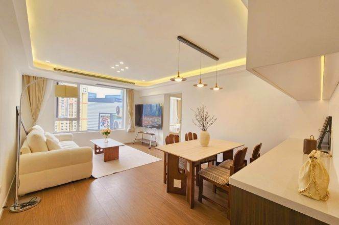 3 Brs, 2 Baths, Floor heating/Central ac/Oven/Dish washer, 130 sqm @ Shangcheng metro L9