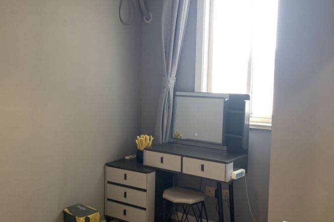 Great Value-3brs 2bath 130sqm - balcony- elevator - Jing’an 