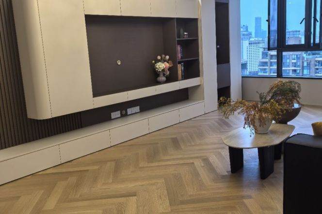 18k Nice 3Br 2Bathr with floor heating close to The Suzhou River Nr Zhenping Rd.line3/4/7