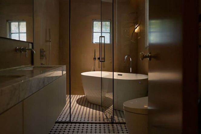 Wutong District, classic garden-style villa, entire second floor, with wall heating ，L9-12