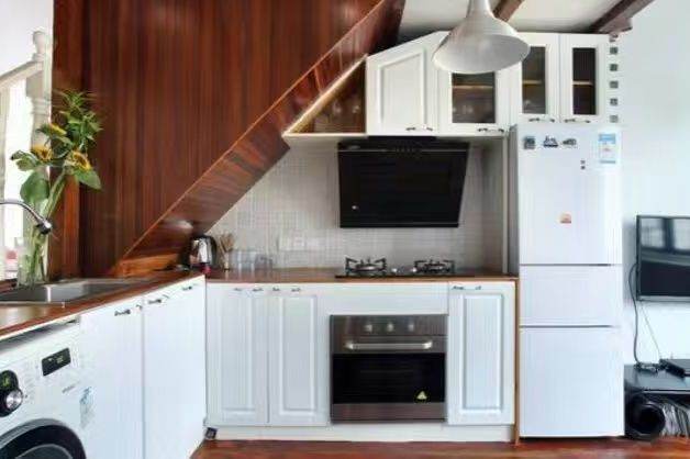Anfu rd Cozy 2Br+Terrace @ L1/7 Changshu rd station