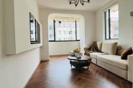 Newly Renovated Bright 1Br/2Lr/1Bt@L10 Songyuan Rd Station 