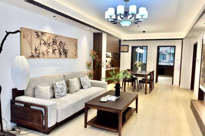 3 Brs, 2 Baths, Floor heating/Central ac/Oven/Dish washer, 130 sqm @ Shanghai railway station L3,4&1