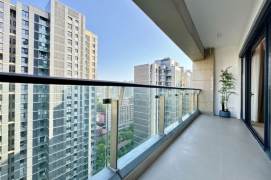 brand new big 4brs floor heating open balcony nice view near Huang pu river line 6,9,14 