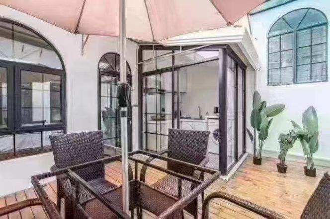 Nice yard 2Brs/2Lrs/2Bts apt nr Jiashan rd,M9/12