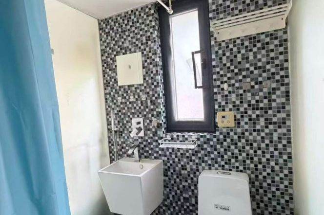 1BR quite nr jiang su Rd station line2/11 for long&short rent