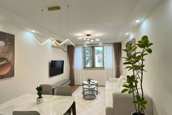 New decoration 1br/85sqm & heating/lift @Jiaotong Univer & Line 10/11