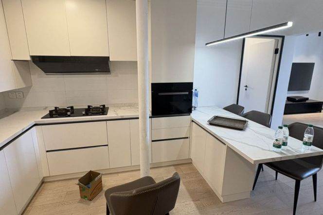 Modern 3BR 2BA High Rise w/Heating+Nice Views On Xingguo Rd