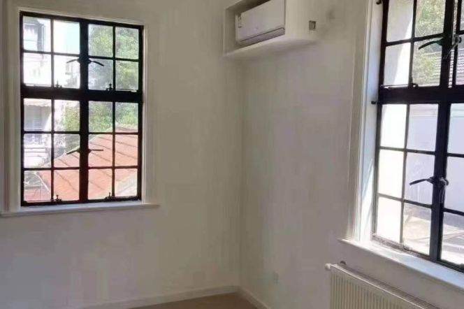 Great value 2BR with wall heating& bright windows nr jiang su rd station