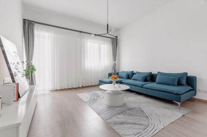 Modern 1Br fully furnished w. Floor heating&C/A