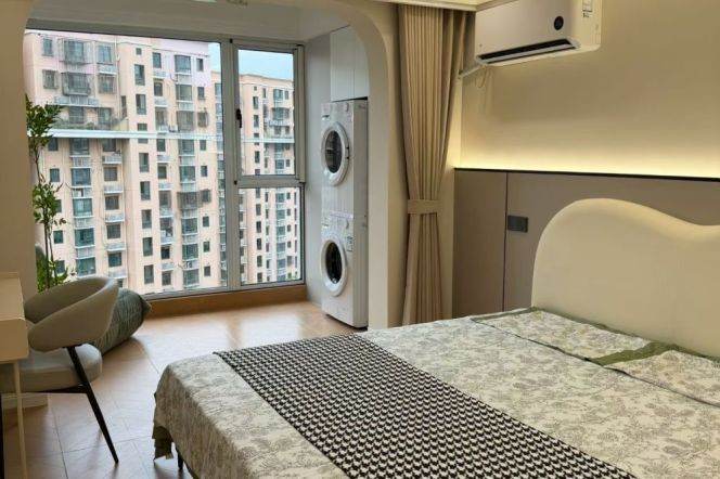 Elevator Bright 1Br/2Lr/1Bt Close to L2 Beixinjing Metro Station 
