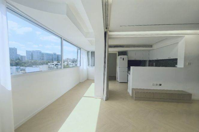 3 Brs, 2 Baths, Floor heating/Central ac/Bathrub/Dryer, 130 sqm @ Shuicheng metro L10