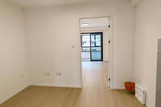 Brand new compound 1 br with lift easy to L 9/15 GuLin Rd St. + L12/15 GuiLin Park