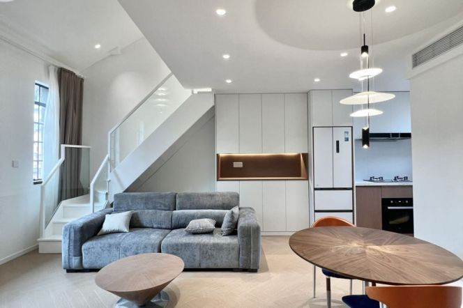 Cool loft 1+1Br/2Lr/1Bt Super Close to L2/12/13 West Nanjing Rd Station 