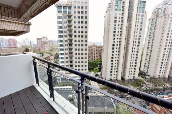 The Courtyards 3BR+2BA with Balcony,Floorheating,C/A 30.8K  