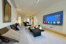Spacious 3BR 160sqm w/Balcony&City View nr Jing'an Temple