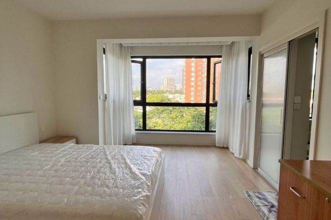 Elevator Super Bright 2BR near iapm Floor heating@Central AC