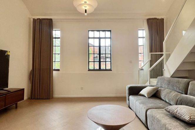 Cool loft 1+1Br/2Lr/1Bt Super Close to L2/12/13 West Nanjing Rd Station 