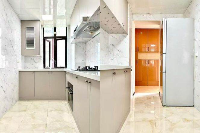 High floor 3brs/2baths & oven @Dapuqiao & Line 9