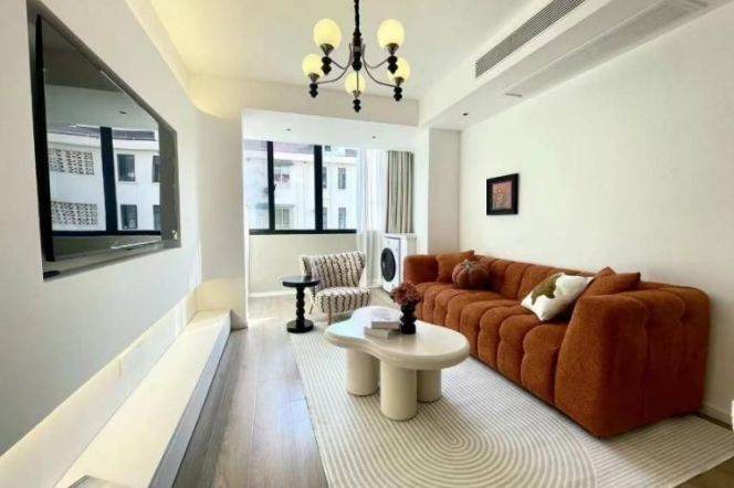Excellent 2bedrooms apt with central AC near Line4 & 10Hongqiao Rd