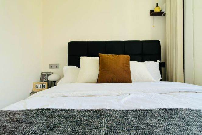 Newly Renovated Bright 1Br/2Lr/1Bt@L10 Songyuan Rd Station 