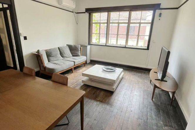 Valuable/Character Anfu/Wukang Rd 2BR with Balcony 16.8K