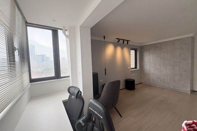 Modern 3BR 2BA High Rise w/Heating+Nice Views On Xingguo Rd