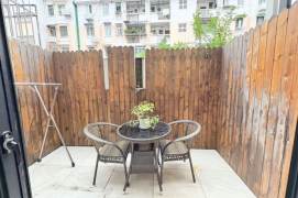 Nice yard 1Br/1Lr/1Bt apt nr Jiangsu rd,M2/11