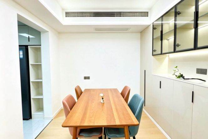 3 Brs, 2 Baths, Floor heating/Dish washer/Gym/Swimming pool, 130 sqm @ Shuicheng metro L10