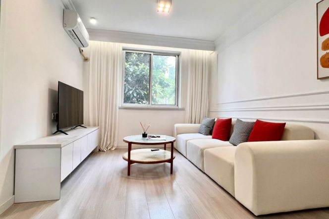 Spacious&Modern 1Br/2Lr/1Bt@L3/4/10 Hongqiao Rd Station 